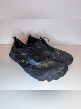 Nortiv8 Men's Lightweight Water Shoes, like new!